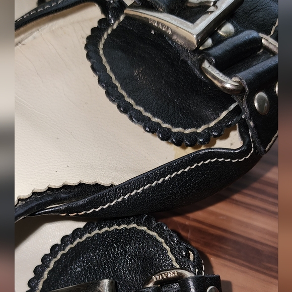 Prada Leather Heels Cute ๐ - Picture 8 of 8